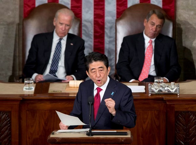 Японский премьер выступил с речью в Конгрессе США - ảnh 1